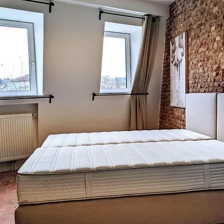 Lägenhet La Tour By Welchome